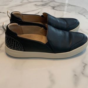 Black Vionic Sneakers